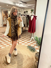 Load image into Gallery viewer, Eb & Ive Pepsi Gilet - Tobacco