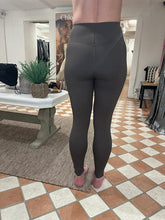 Load image into Gallery viewer, Energy Leggings - Chocolate