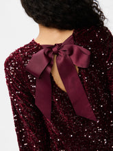 Load image into Gallery viewer, Pieces Pckam Sequin Bow Dress - Burgundy