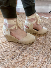 Load image into Gallery viewer, Salsa Espadrille Wedges - Nude
