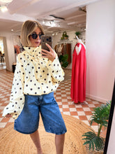 Load image into Gallery viewer, Polka Windbreaker Jacket - Lemon
