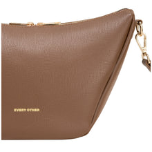 Load image into Gallery viewer, Every Other V- Line Shoulder Bag 12092 - Brown
