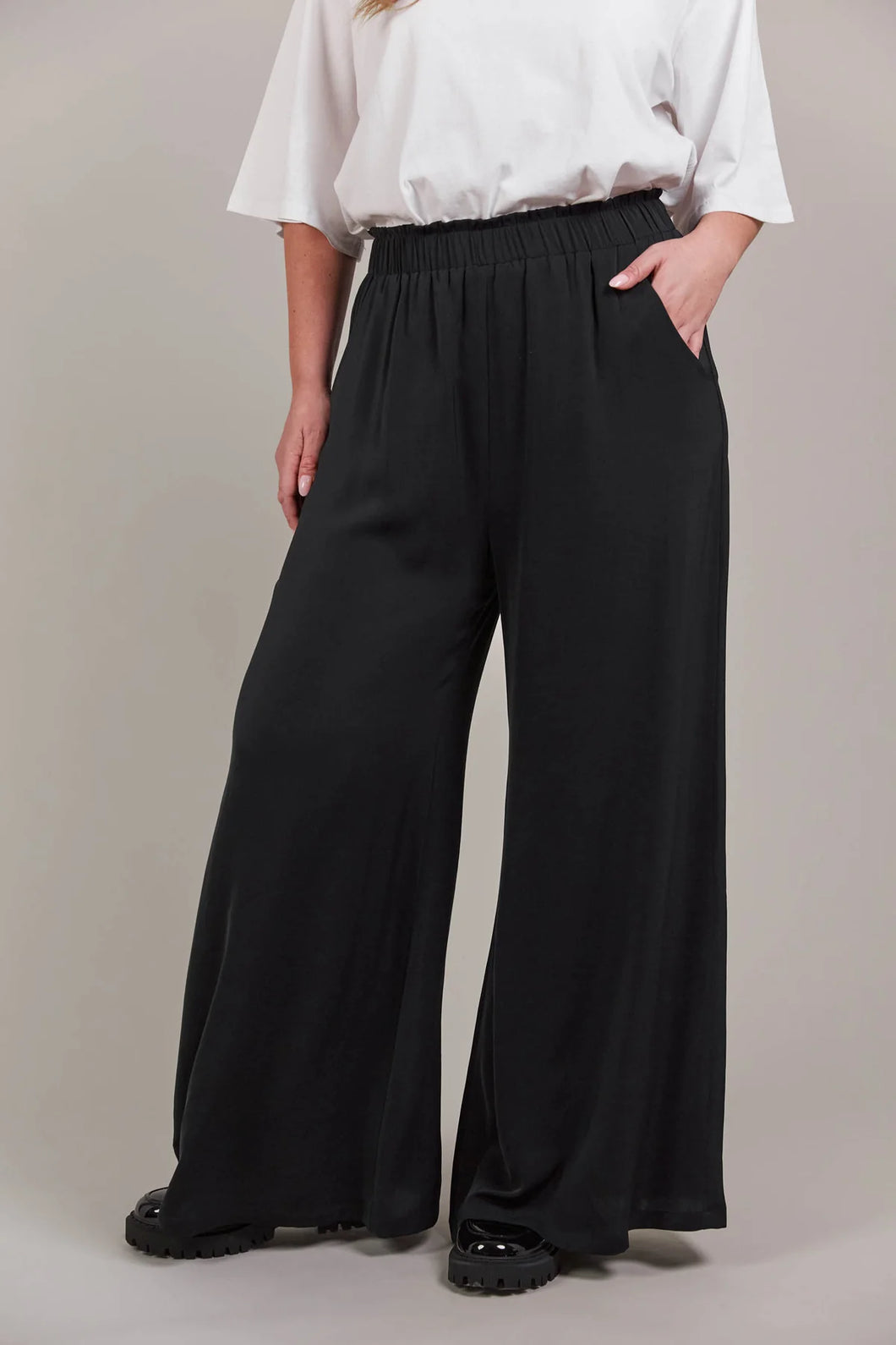 Eb & Ive Elsie Trousers - Black