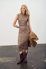 Load image into Gallery viewer, Saint Tropez LoreenSZ Dress - Black Reg Leo
