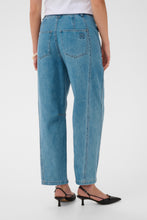 Load image into Gallery viewer, Saint Tropez TeraSZ Jeans - Medium Blue
