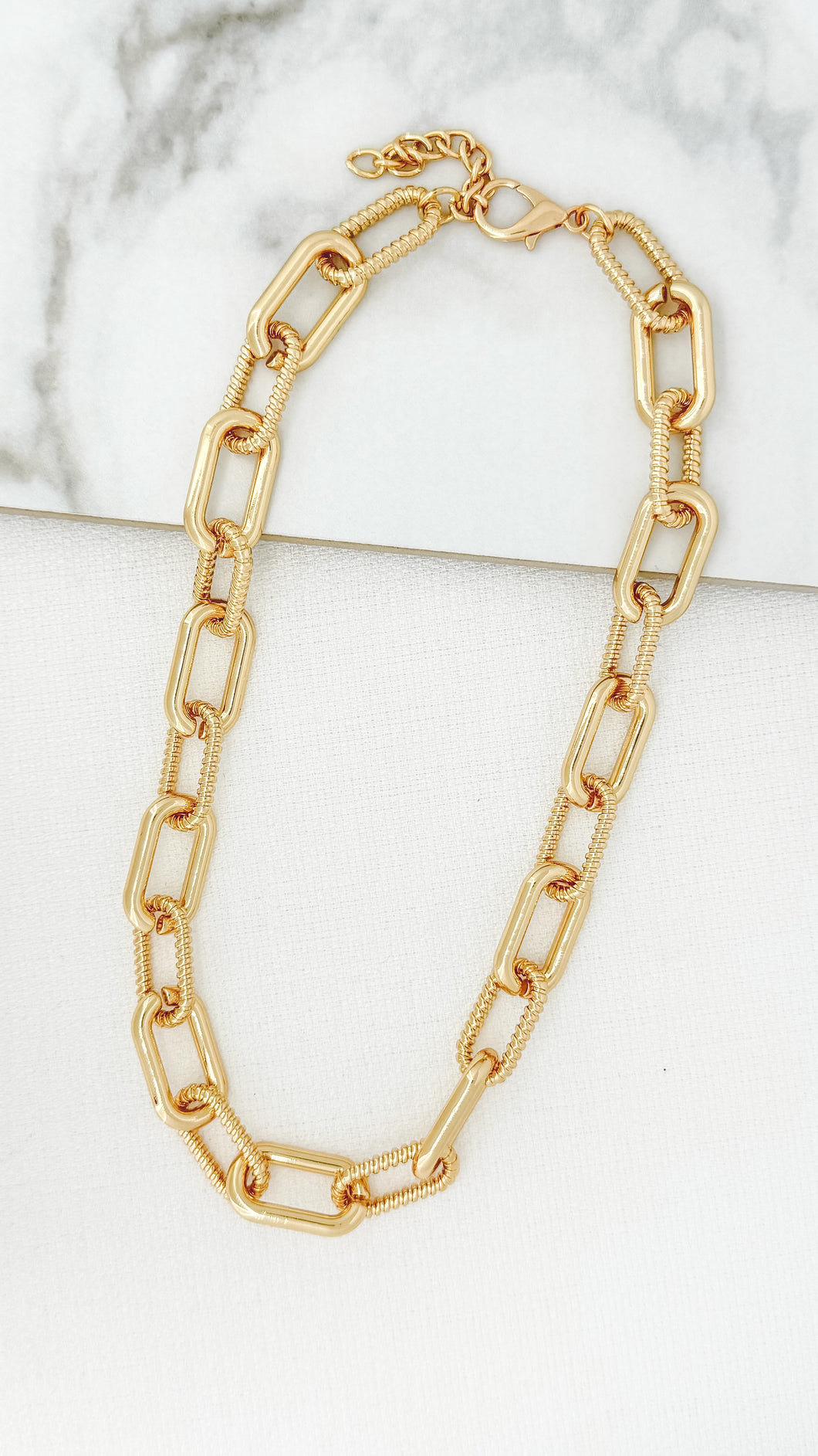 Envy Textured Chain Link Necklace - 4581