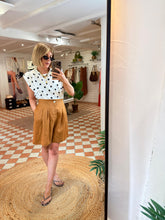 Load image into Gallery viewer, Eb &amp; Ive Miramar Shorts - Caramel
