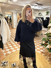 Load image into Gallery viewer, Balloon Sleeve Knit - Navy

