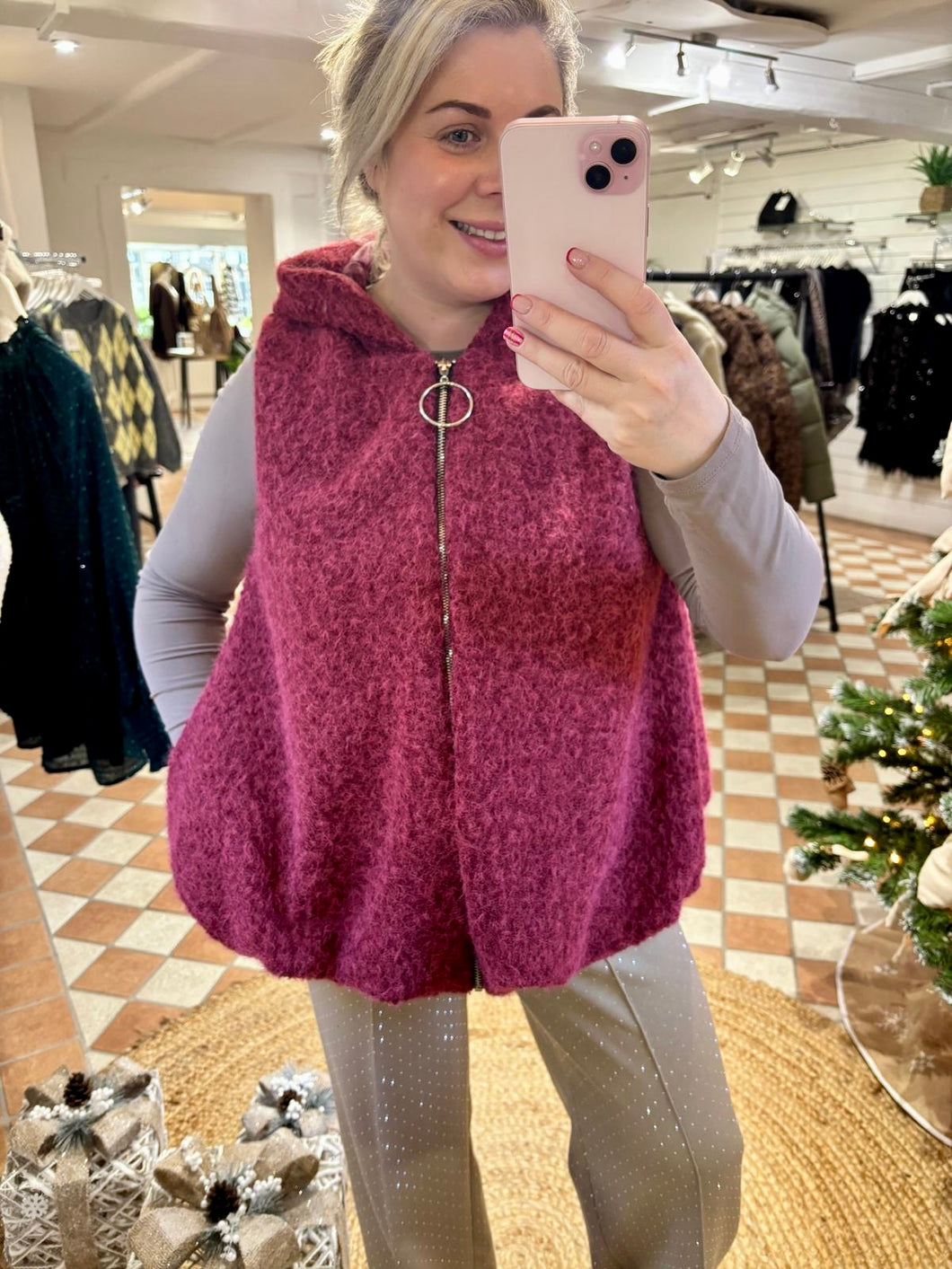 Bubble Hem Gilet - Wine