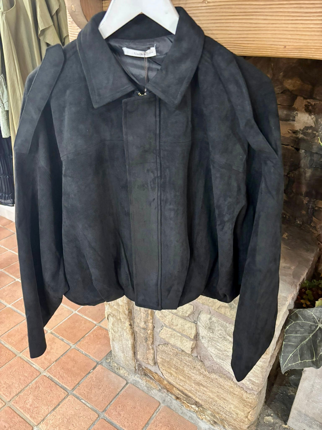 Viral Jacket - Black