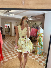 Load image into Gallery viewer, Oyster Clutch Bag
