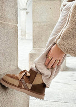 Load image into Gallery viewer, EMU Blurred Micro Patchwork Boots W13195 - Mushroom
