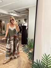 Load image into Gallery viewer, Island Dress - Khaki
