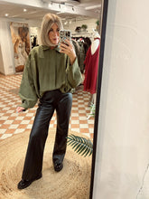 Load image into Gallery viewer, Saint Tropez DowieSZ Flared Trousers - Black
