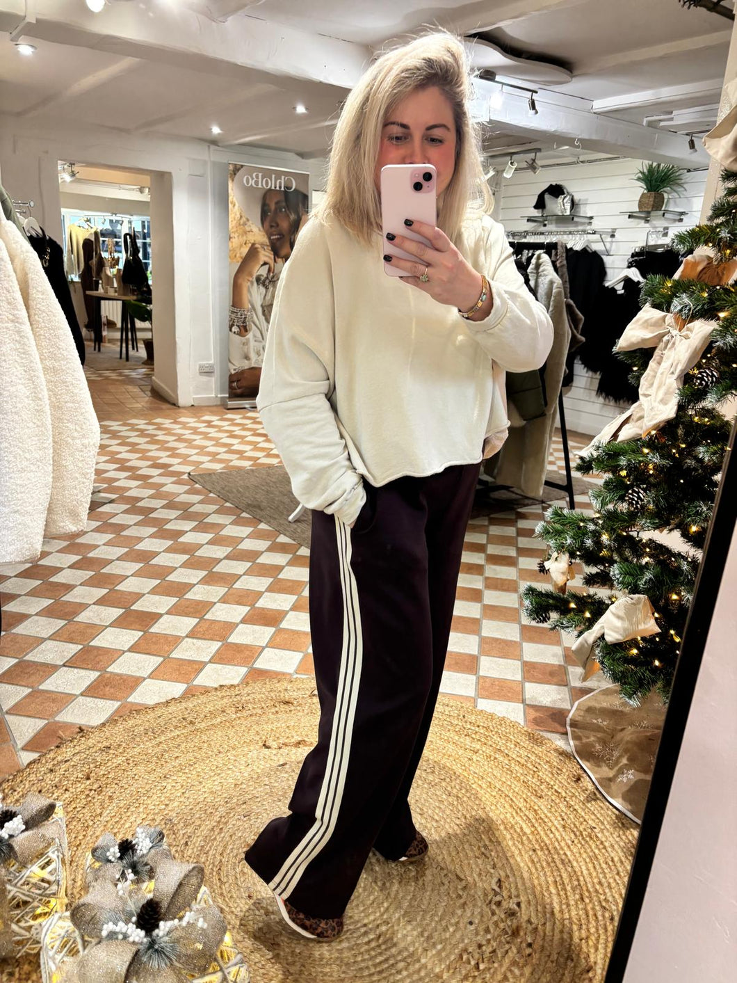 Suzy D Meave Sweat - Almond Milk