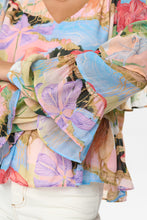 Load image into Gallery viewer, Numph Nushailyn Blouse - Airy Blue
