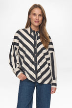 Load image into Gallery viewer, Numph Numinzu Stripe Shirt - Caviar
