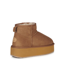 Load image into Gallery viewer, EMU Stinger Micro Flatform Boots W13082 - Chestnut
